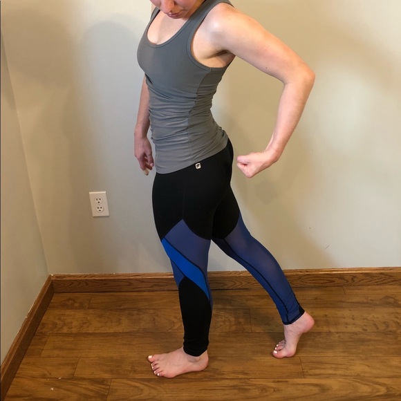Fabletics Salar Mesh Powerhold Leggings - Picture 4 of 4